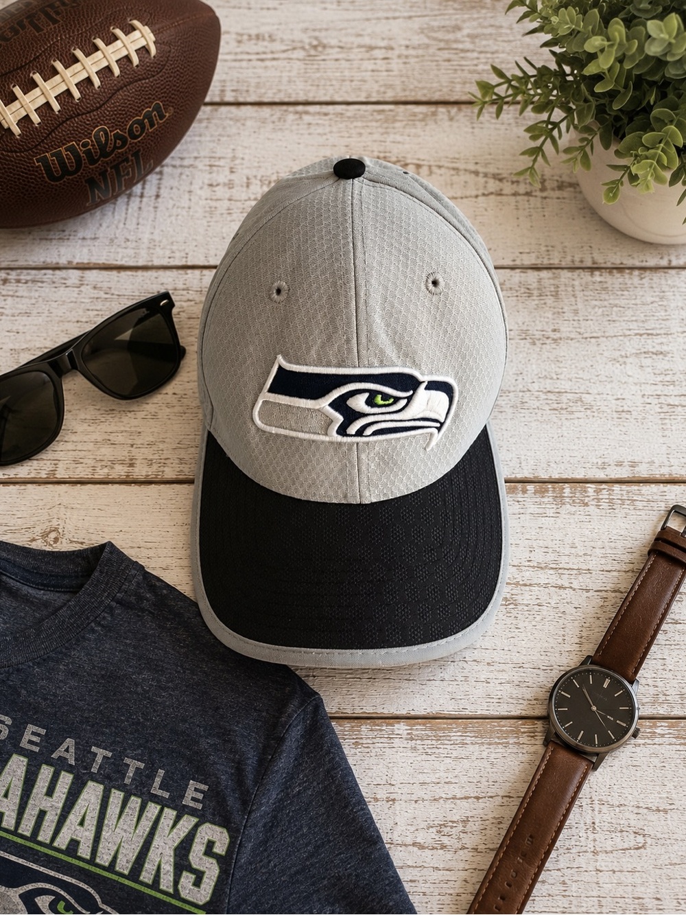 Seattle Seahawks NFL Sideline Flex Fit Gray Black Hat Cap Adult M/L 23” EUC